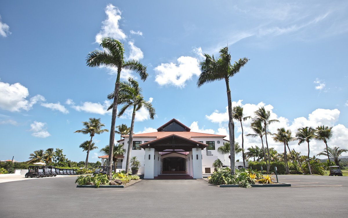 wyndestinations's tweet photo. Recently voted the top place to stay in Puerto Rico by @UPROXX news, Margaritaville Vacation Club by Wyndham Rio Mar offers the perfect balance between work and play. Interested in building your career here? Apply now: https://t.co/pvjcE3d3sk https://t.co/YnKcIKhCDj