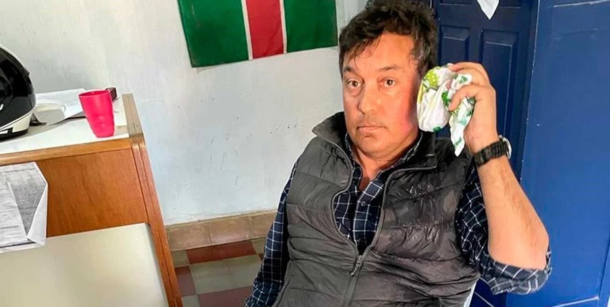 ellitoral's tweet photo. En Villa Saralegui | Presidente comunal y su hijo le propinaron una feroz golpiza a un productor en el norte santafesino
👉Encontrá toda la información en https://t.co/pbmkj5swQN
#presidentecomunal #productor #santafe #ellitoral https://t.co/qaTpjrF5RK