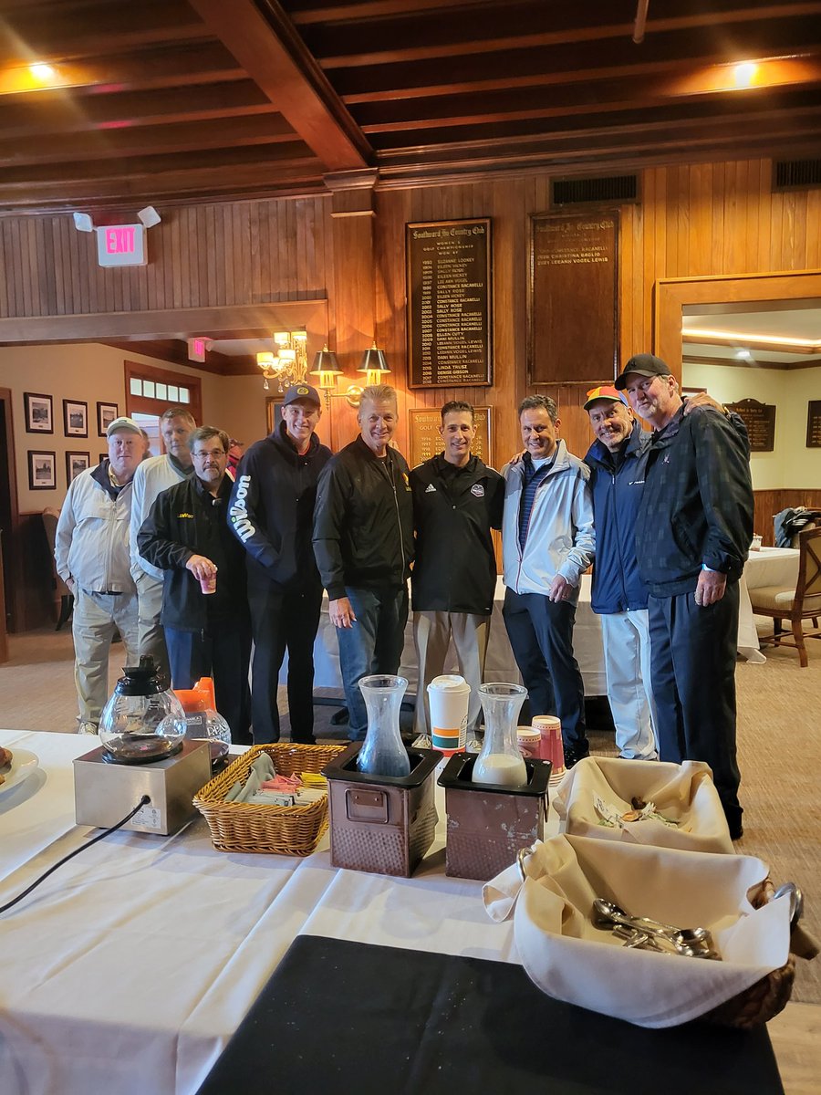 lexycris's tweet photo. @kilmeade great golf event honoring this man . Thank you for your time.
Thank you @suffolkPALs for letting us entertain you
 Thank you all golfers and supporters for hanging in through the wind and rain
@mtkcasinoparties https://t.co/MbMdmHjClj