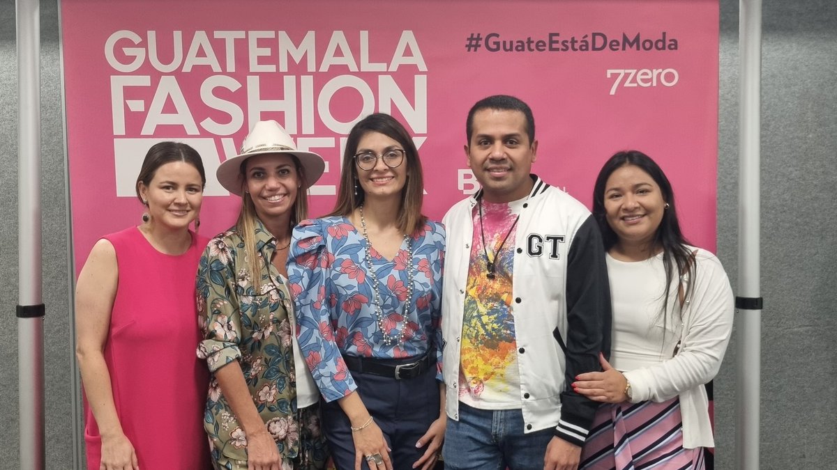 Andrea Vides tweet media