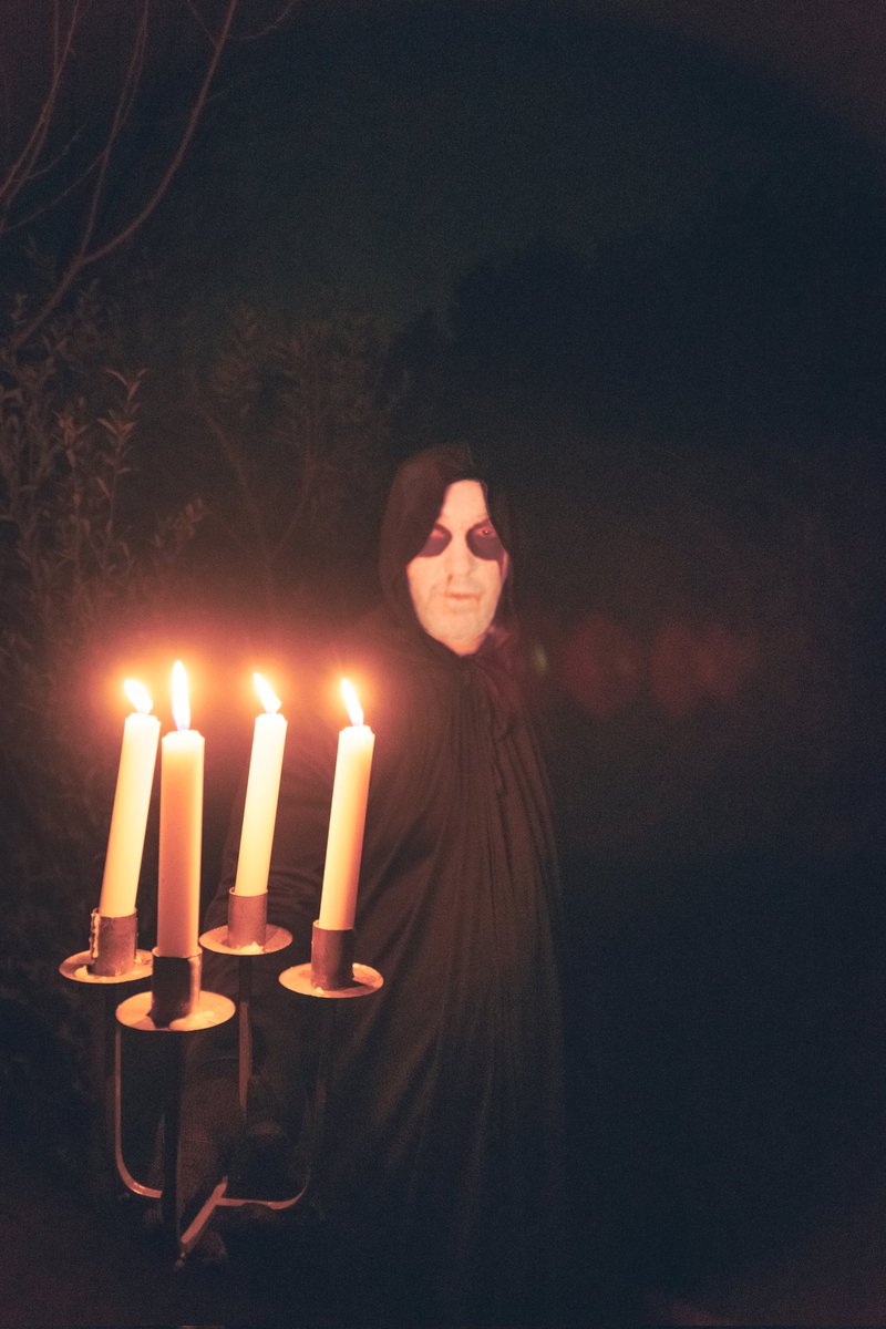 KrvL1745's tweet photo. The past is alive...

#truemayhem #knowyourhistory #blackmetal #liveinleipzig #atmospheric #pelleohlin https://t.co/67SHphjE7o