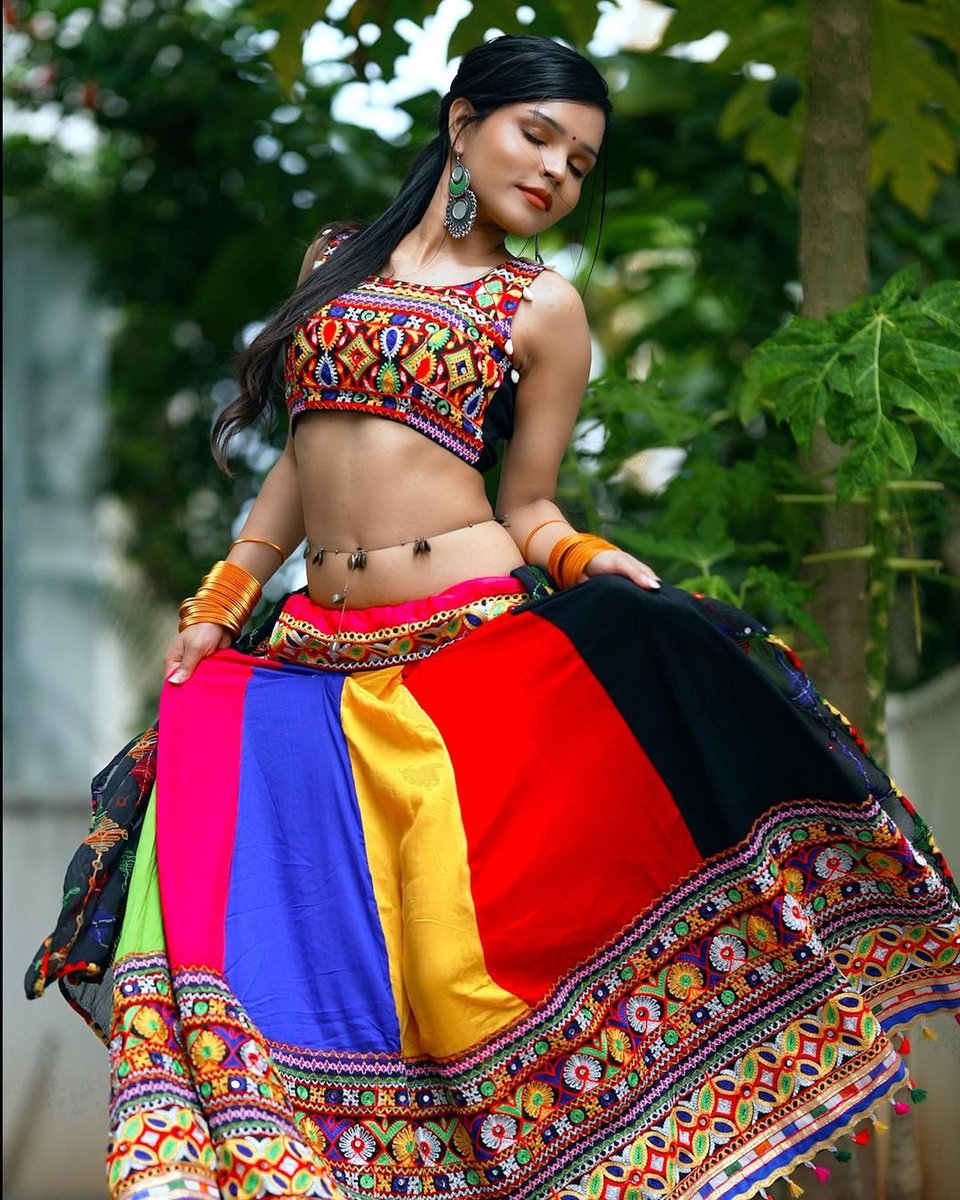 DanceDroll's tweet photo. #srishshukla #srish #sriiish #SofiaAnsariOfficial #SofiaAnsari #Sofia https://t.co/oMbqutIoq8
