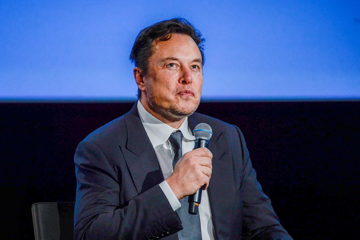 wallstwolverine's tweet photo. Elon Musk compra finalmente Twitter por 44.000 millones de dólares.

Las acciones de Twitter se disparan más de un 12% tras la noticia. https://t.co/QEliqWCNMA