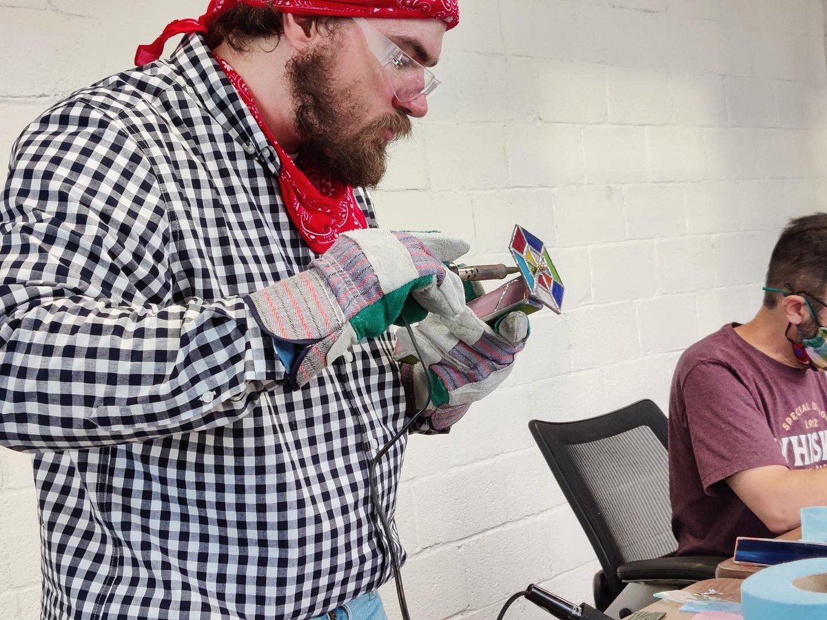 A look at our recent stained glass kaleidoscope class taught by Kenneth Spivey. 

What would you like to make out of stained glass?