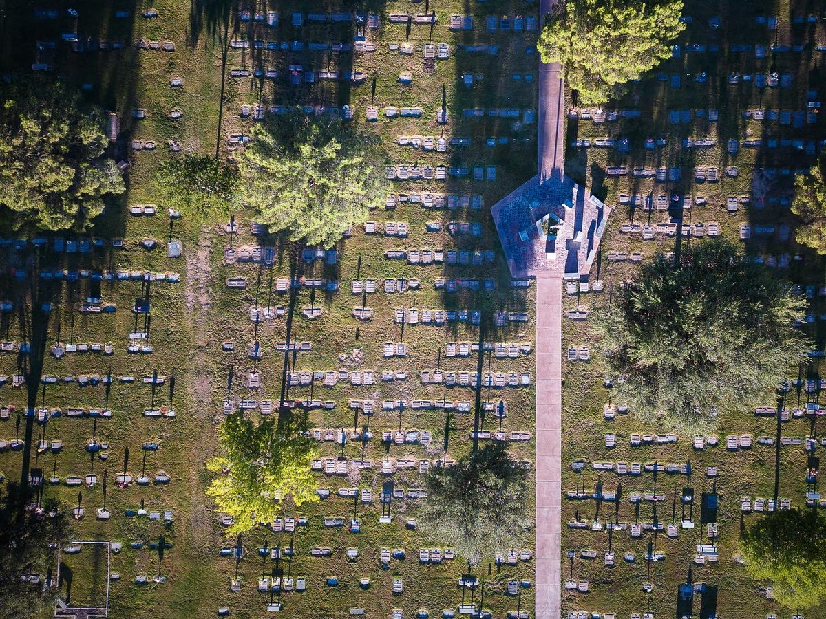 mikeonline's tweet photo. Todays #topdowntuesday is of a cemetery on Tucson’s northeast side. #drone #dronephotography #dji https://t.co/80sgglvfte