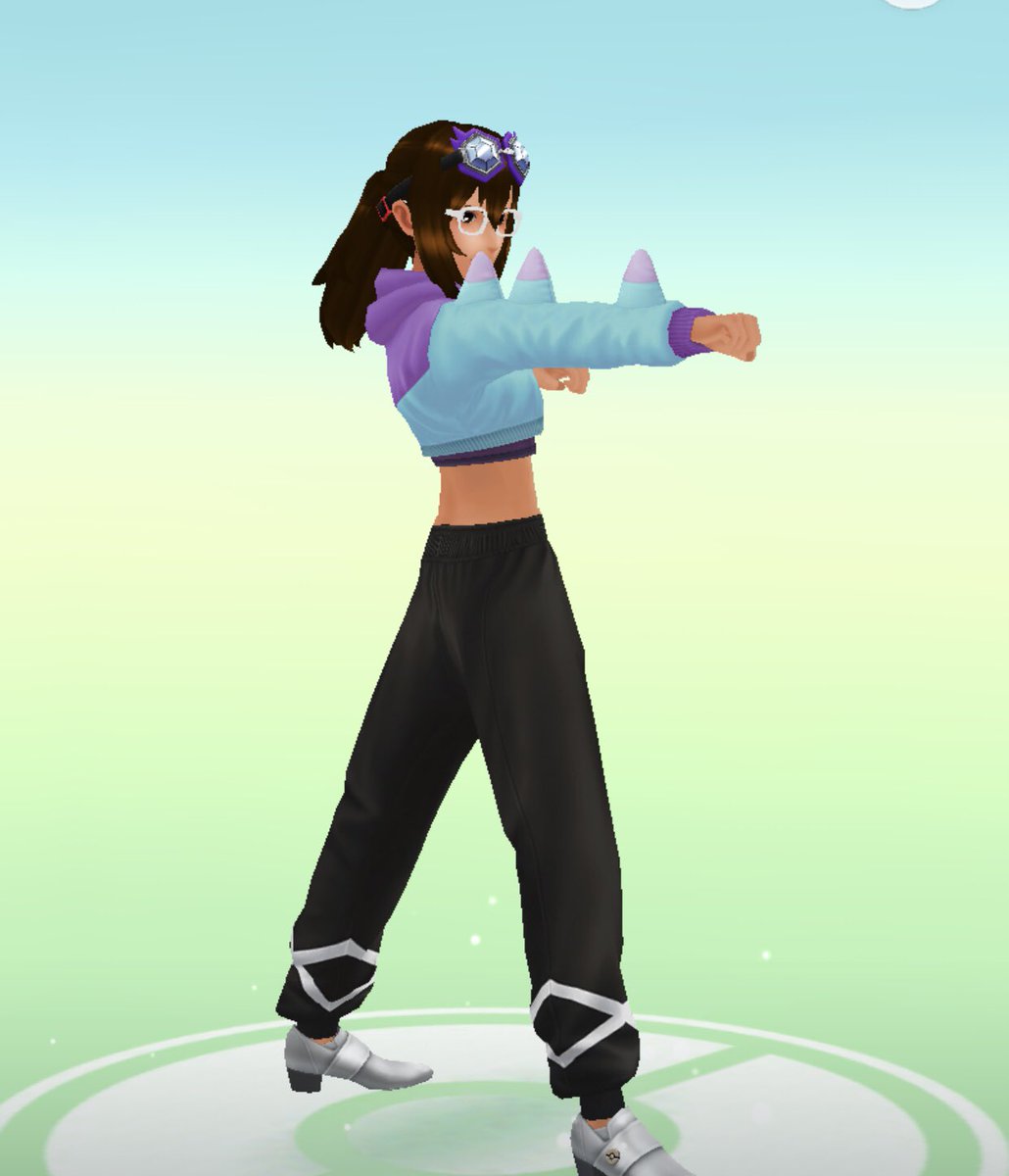 FurrFurr09's tweet photo. Trying out a new wardrobe for Halloween. Maybe I should add a Gengar backpack? #PokemonGo #StyleShop #GirlsWhoPvP https://t.co/do52Bmsnla