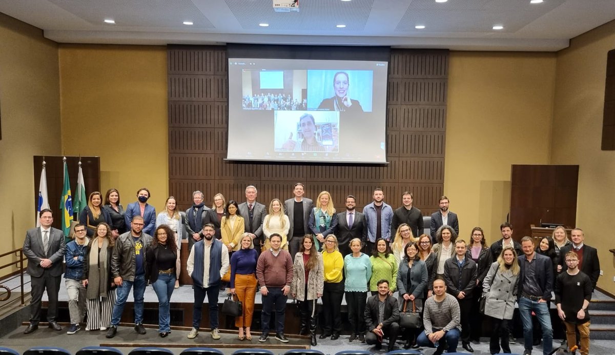legathum's tweet photo. @legathum participated in the "Cultura no Metaverso" event with a formidable online presentation by our Head of #PR &amp; International Comms, @CesarAMartin. The encounter was magnificently promoted by our friend/attorney Gustavo Fortunato and clarified a lot about the new ecosystem. https://t.co/MwFIq1A9xl