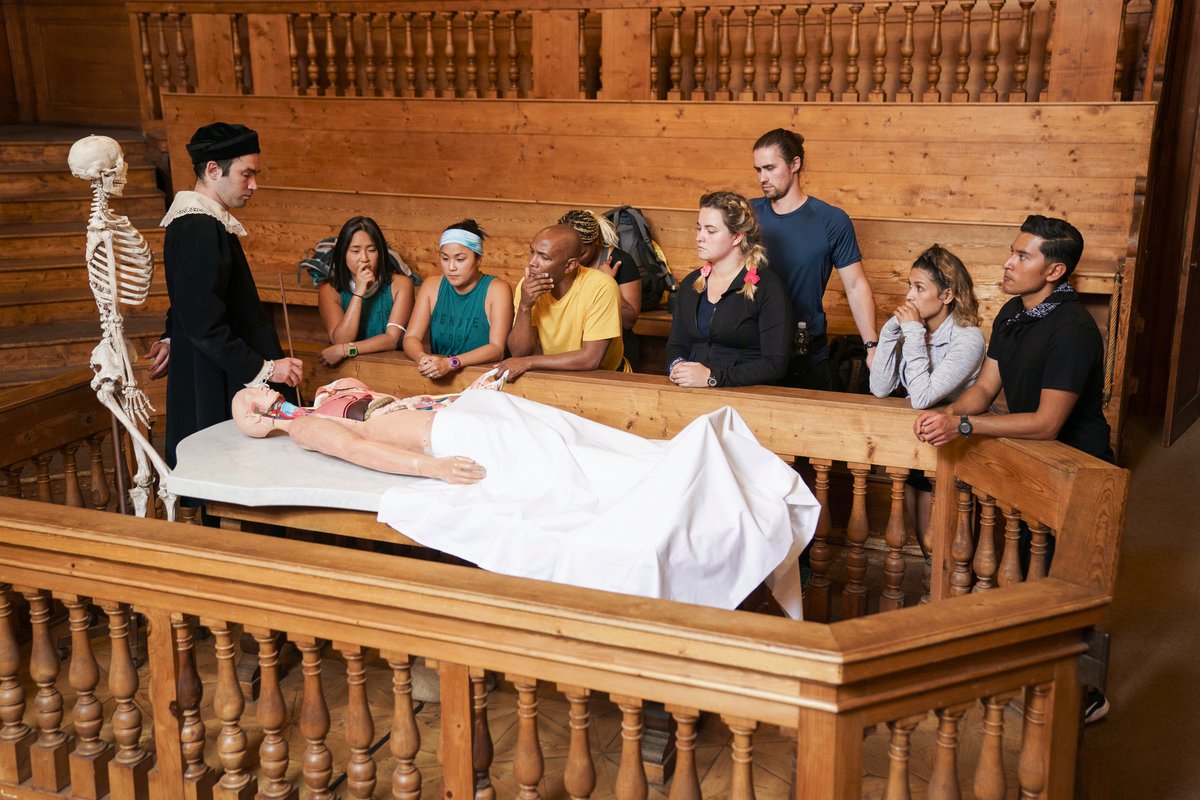 AmazingRaceCBS's tweet image. Not a minute to spare on a Mega Leg!⏰ Catch a brand new #AmazingRace tomorrow at 10/9c on @CBS !