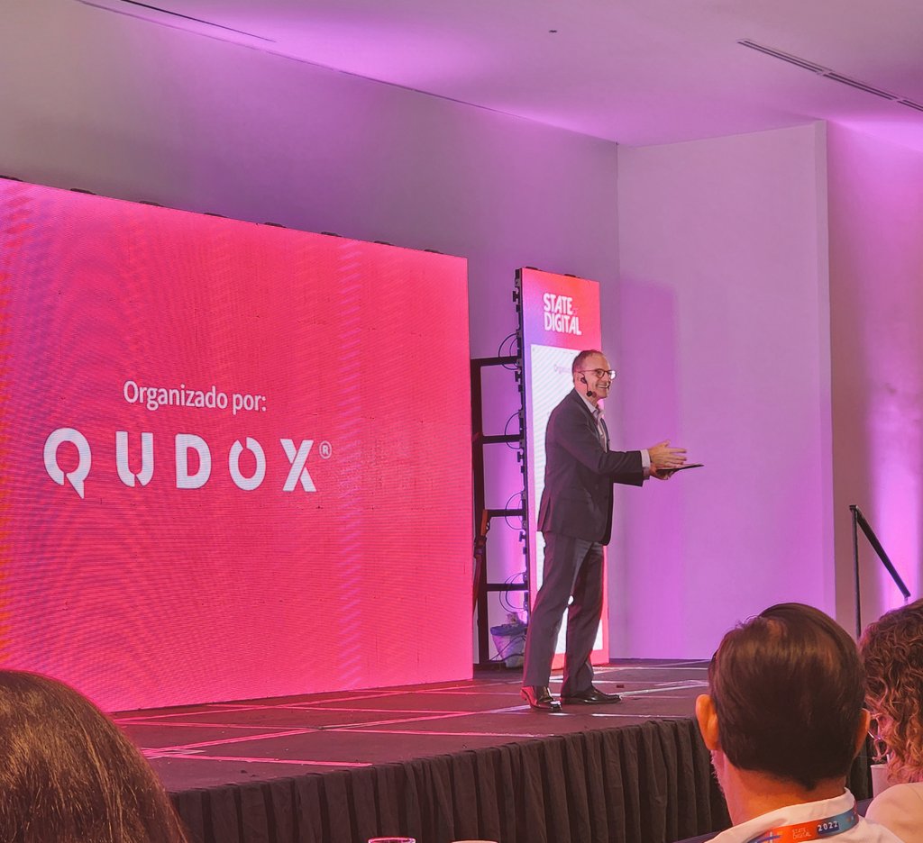 qudoxcompany's tweet photo. En este momento Guillermo Arduino @ClixCNN nos habla sobre el marketing y la transformación digital. #StateOfDigital https://t.co/fM6FANMUoX
