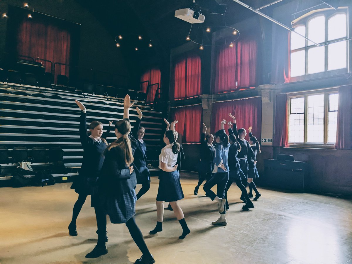 RHSBDrama's tweet photo. We loved watching @RHSBDance rehearsing for 'Be Our Guest' today...
#trythegreystuff
@GDST @RoyalHighBath @RHSBBoarding https://t.co/leURFAp0NM