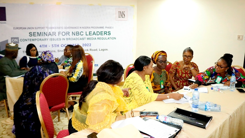 cemesoofficial's tweet photo. Stakeholders advocate broadcast regulator autonomy, level playing field, media freedom, fight against #FakeNews #HateSpeech &amp; responsible broadcasting at a 2-day seminar on contemporary issues in broadcast media regulation on the #EU_SDGN II Project @IPCng @EU_SDGN https://t.co/Xs4wwL97Yv