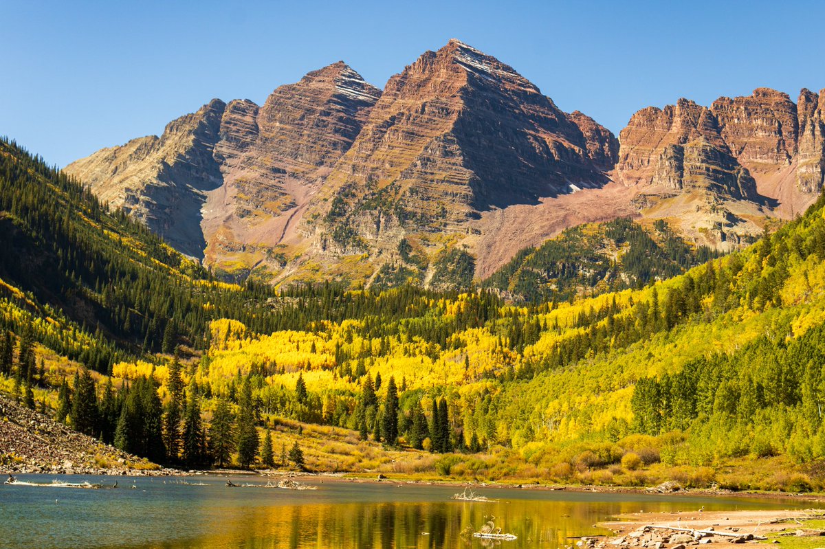 Drizzy_Drake222's tweet photo. Maroon Bells - Snowmass Wilderness https://t.co/7zWbRV7PjM