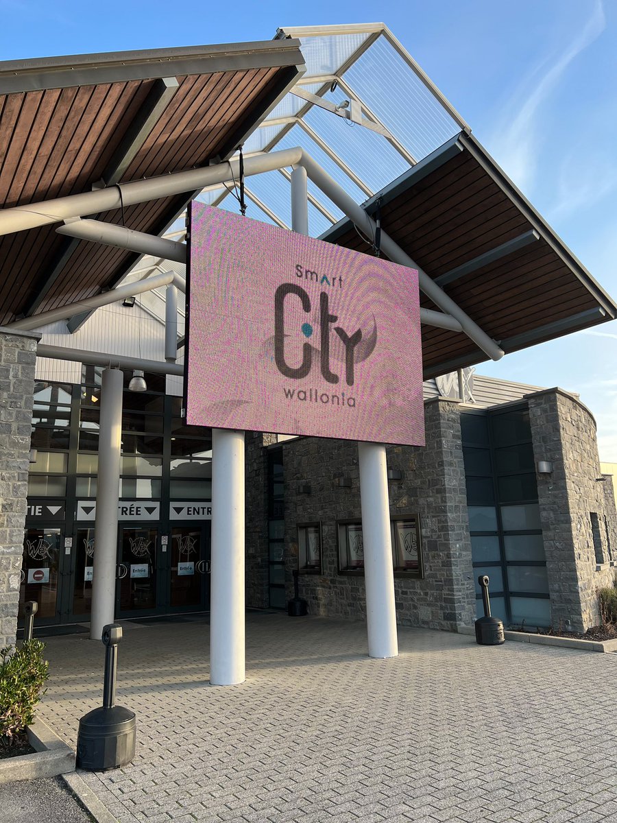 👏 Une nouvelle édition réussie pour Smart City Wallonia !

Merci à nos exposants, nos conférenciers et nos visiteurs pour cette journée d’échanges autour de la thématique des Smart Cities 🤩

#scwallonia22 #digital #pouvoirslocaux #innovations #wex