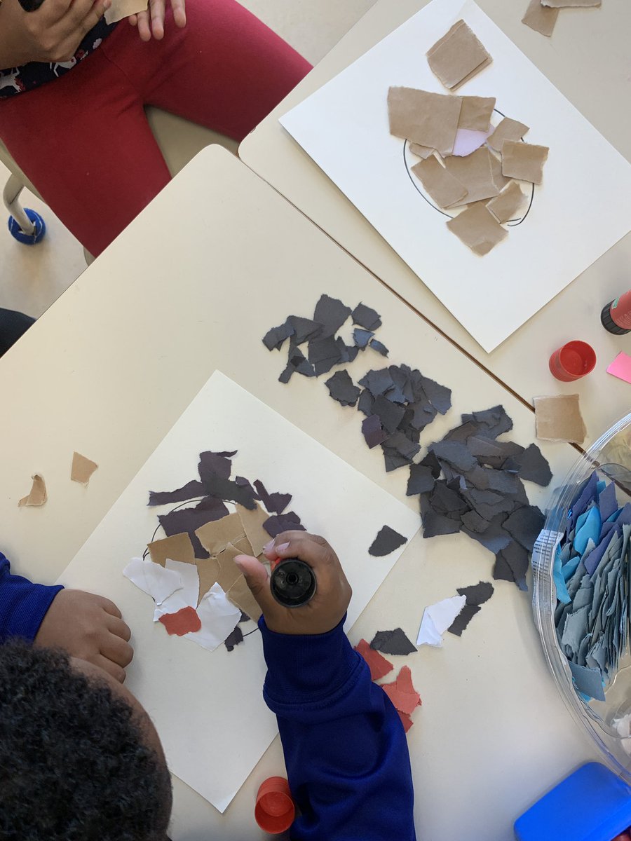 BPSHawksEES's tweet photo. Making self portraits in EES. Itβs all about me, myself and I! Who are we? #weareCBE #BPSHawksLearn #BPSHawksEES https://t.co/E8Ll1Pos1u