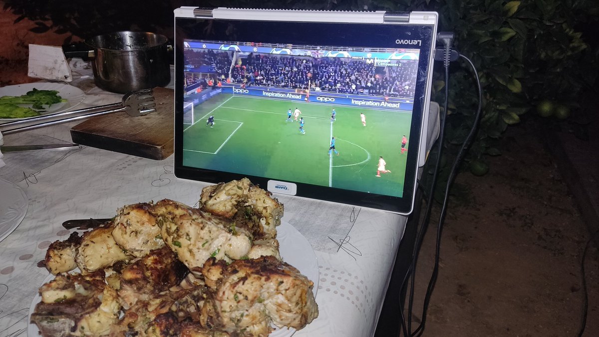 PedroLemusSV's tweet photo. Noche de Atleti
Noche de asado, gracias a @JulitoPapuchi https://t.co/OdJZdJIqkJ