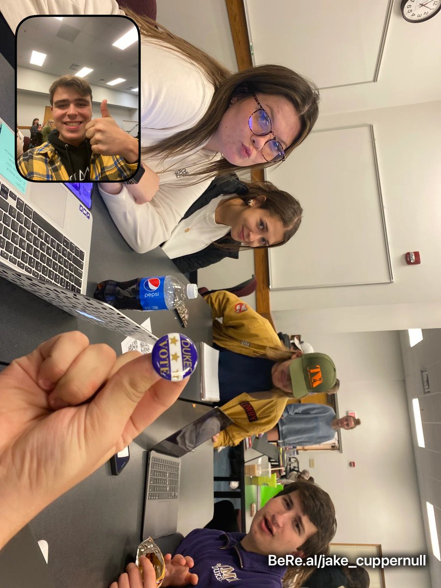 jake_jmu's tweet photo. It was ⚠️time to BEREAL⚠️ in #EDUC200 today: We’re registered to vote ‼️

#01FA22 https://t.co/uWMtbkYSsR