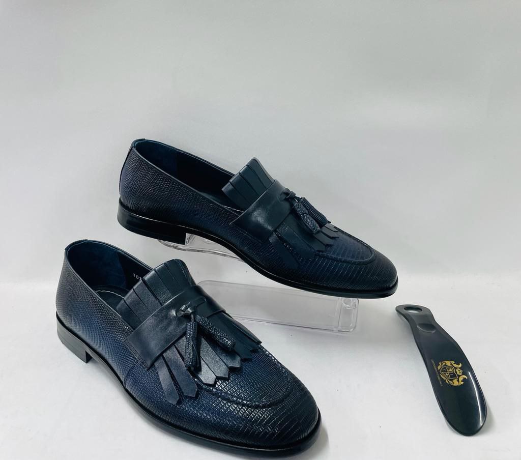 DuplexBisso's tweet photo. Bonsoir....les amis.
Faisons les bonnes affaires en Turquie par Bisso services... Achat, cargo... transfert des colis partout #cNews. +237 690405752. https://t.co/1cWNE9wANR