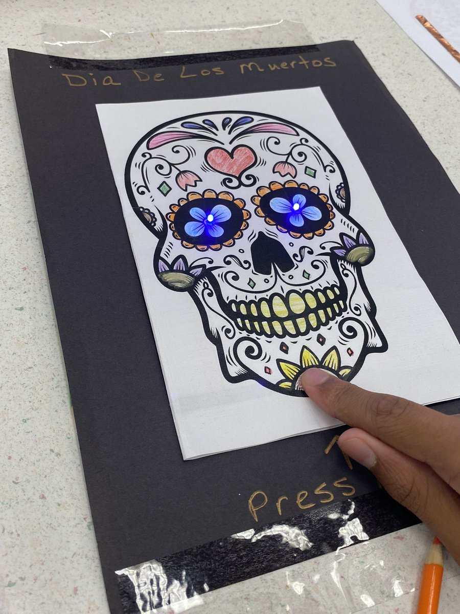 IslipHSLibrary tweet media