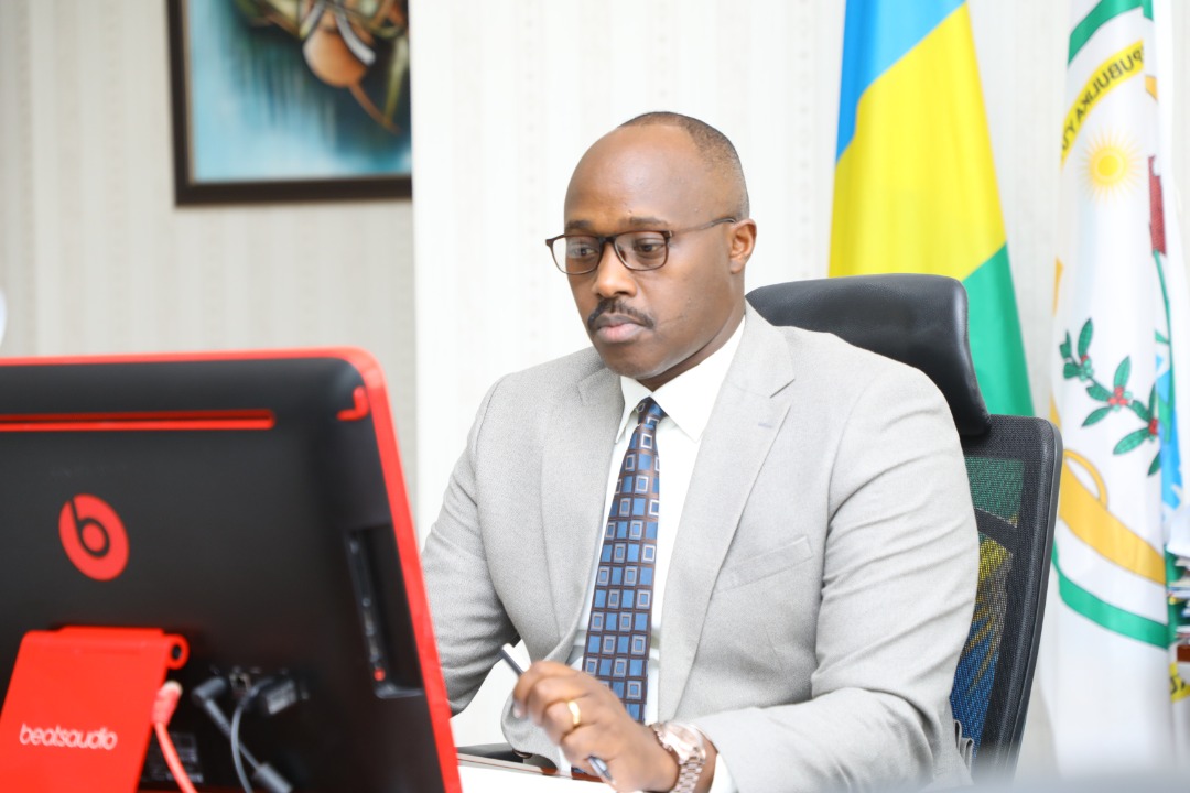 CityofKigali's tweet photo. This afternoon, The City of Kigali Mayor @PudenceR, virtually participated in the 4th Urban Economy Forum 2022, Sustainable Urban Finance in the celebration of UN's World Habitat Day. 
Topic: Climate Financing and the Public Sector
Theme: Cities and Climate Financing. #UEF4 #SDGs https://t.co/NRcRL9OqyO