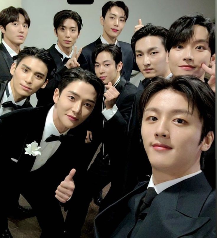 bbgkiss's tweet photo. Thank you SF9, thank you for being the best group ever
I love you so much
#SF9_6주년_오늘이라서
#SF9_6th_Forever https://t.co/OZ2VMzPNbH