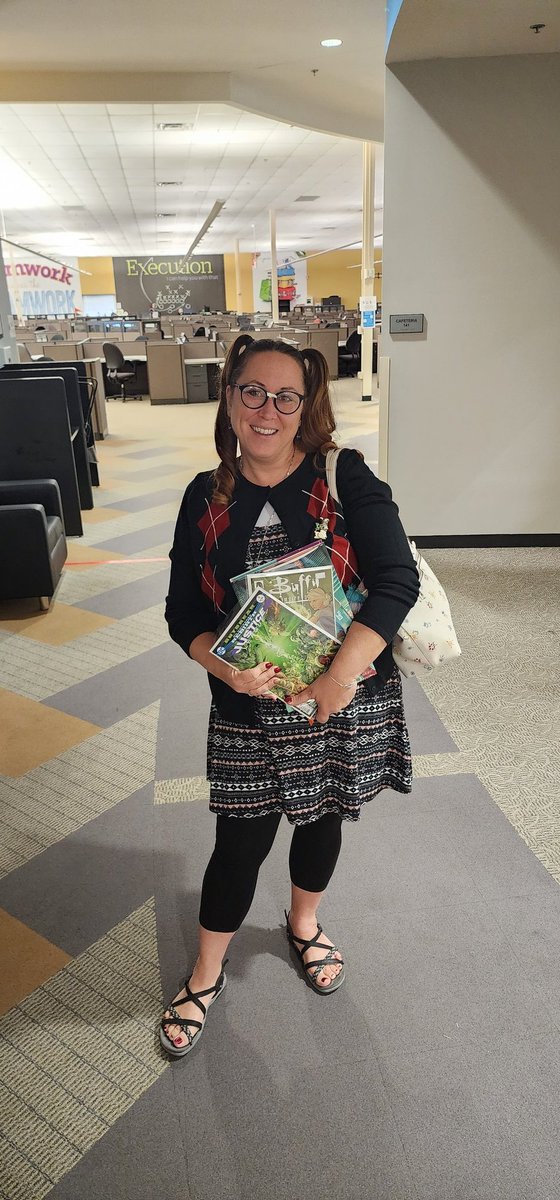TiniaLynn's tweet photo. Nerd Day! @JCDreamTeam #SCFW2022 #LifeAtATT #Pay2Day https://t.co/n6XOgjBIM8