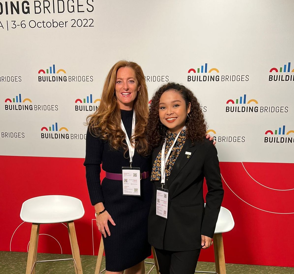 Our Change-maker @LouiseMabulo was invited to speak today at the #BuildingBridges22 Summit on the 'Agriculture, Food, Land Use' panel, along with Hubert Keller from @lombardodier, @rob_cameron_, @MariaLettini, and Johnny el Hachem, and moderated by @EvaZabey1. 

@BBridgesCH