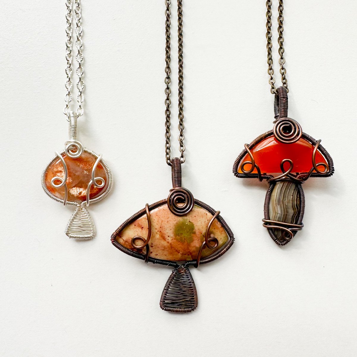mildhippie's tweet photo. when in doubt: mildhippie mushroom pendants

available on my shop Oct. 7th at 4pm est🍄 https://t.co/64svG8bN3D