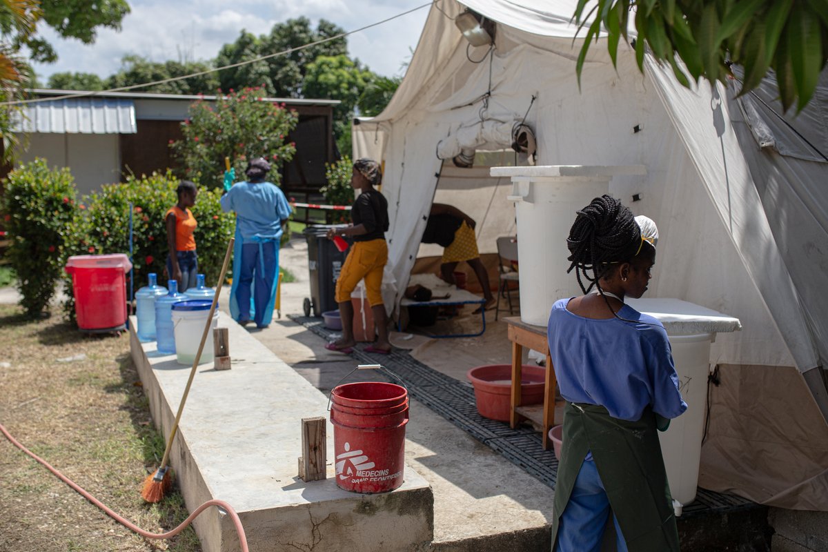 MSF_canada's tweet photo. #Breaking from #Haiti: MSF joined health authorities in the emergency response to treat patients presenting symptoms of #cholera, following a resurgence of confirmed cases of the disease in #PortauPrince. 

➡️ https://t.co/znjbtrBFpR https://t.co/0BbAb73ayu