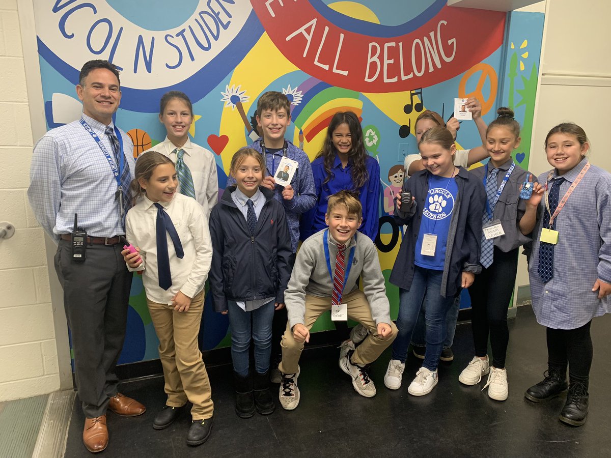 CWCLincolnElem's tweet image. Many students chose to dress as Lincoln faculty members for today’s superhero spirit day. We appreciate the incredible respect!