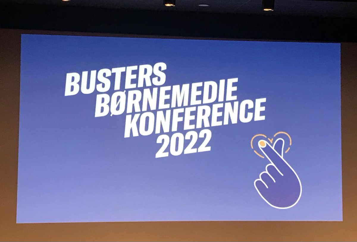 LindhMalene's tweet photo. About yesterday: Blev opdateret på digitale heste-fællesskaber, BookToks, TikTok algoritmer og nye ungdomsfilm og serier. Spændende dag ⁦@MariellaHarpe⁩ 👏 #busterfilmfestival #børnogmedier #skolechat https://t.co/nzb6M9MfLI