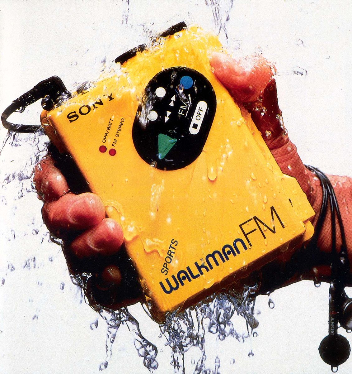 liux_pixel's tweet photo. Sony Sports Walkman FM
128x128 pixels
#pixelart #sony #walkman #sportswalkman #80s #music #retro #pixelartwork #isometric #nostalgia #fanart #illustration #lowpixels #pixel_dailies #retroart #digitalart #pixelartist #lowres https://t.co/uYFBTRcwPn