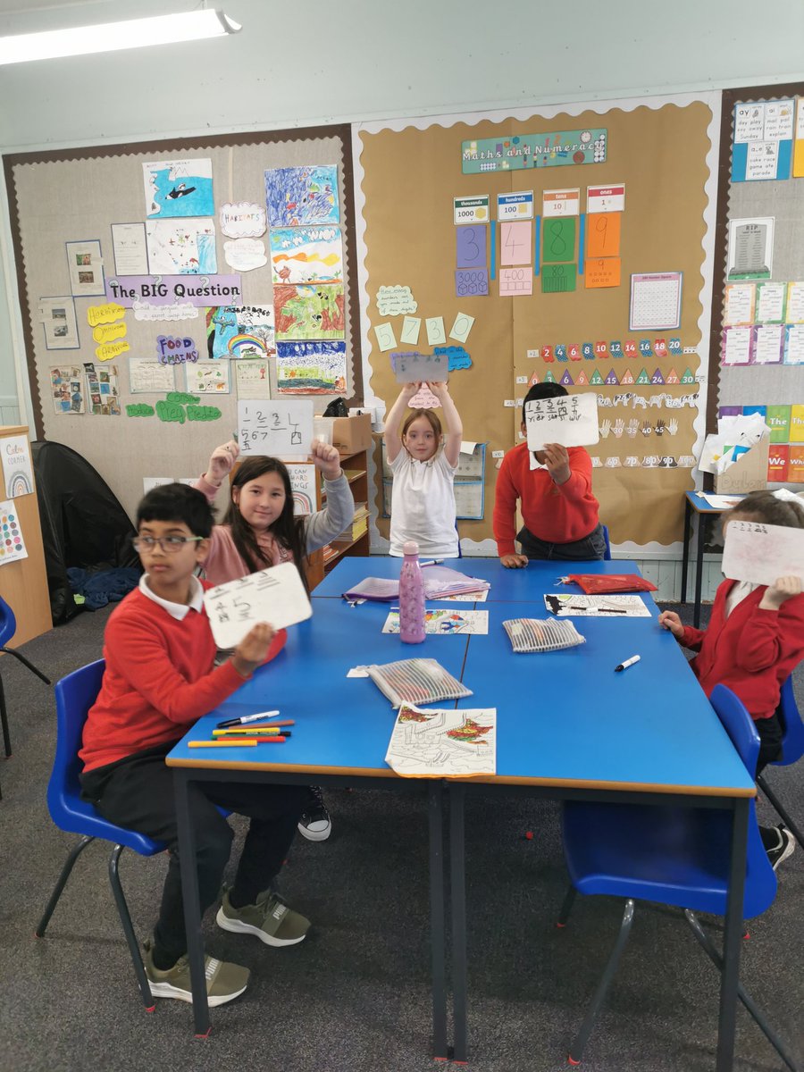Mrs Thomson tweet media