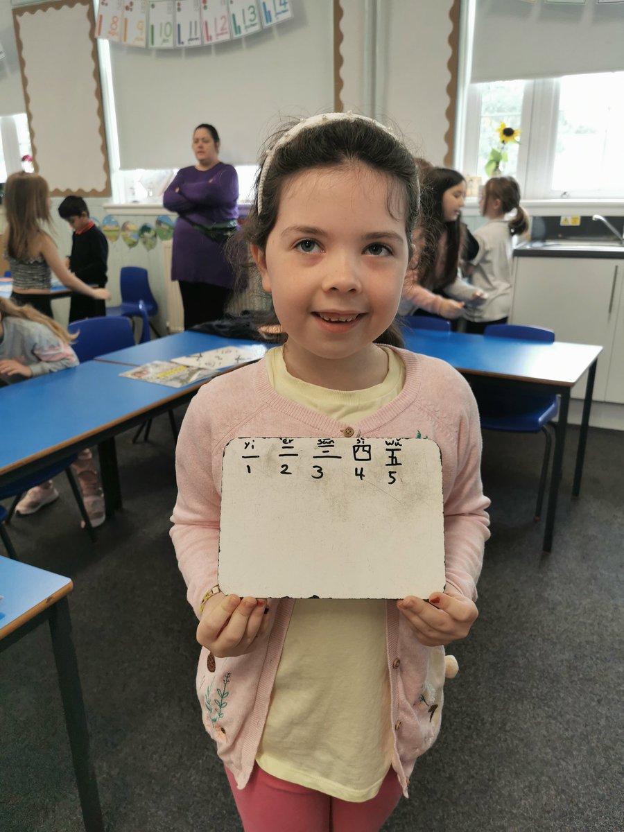 Mrs Thomson tweet media