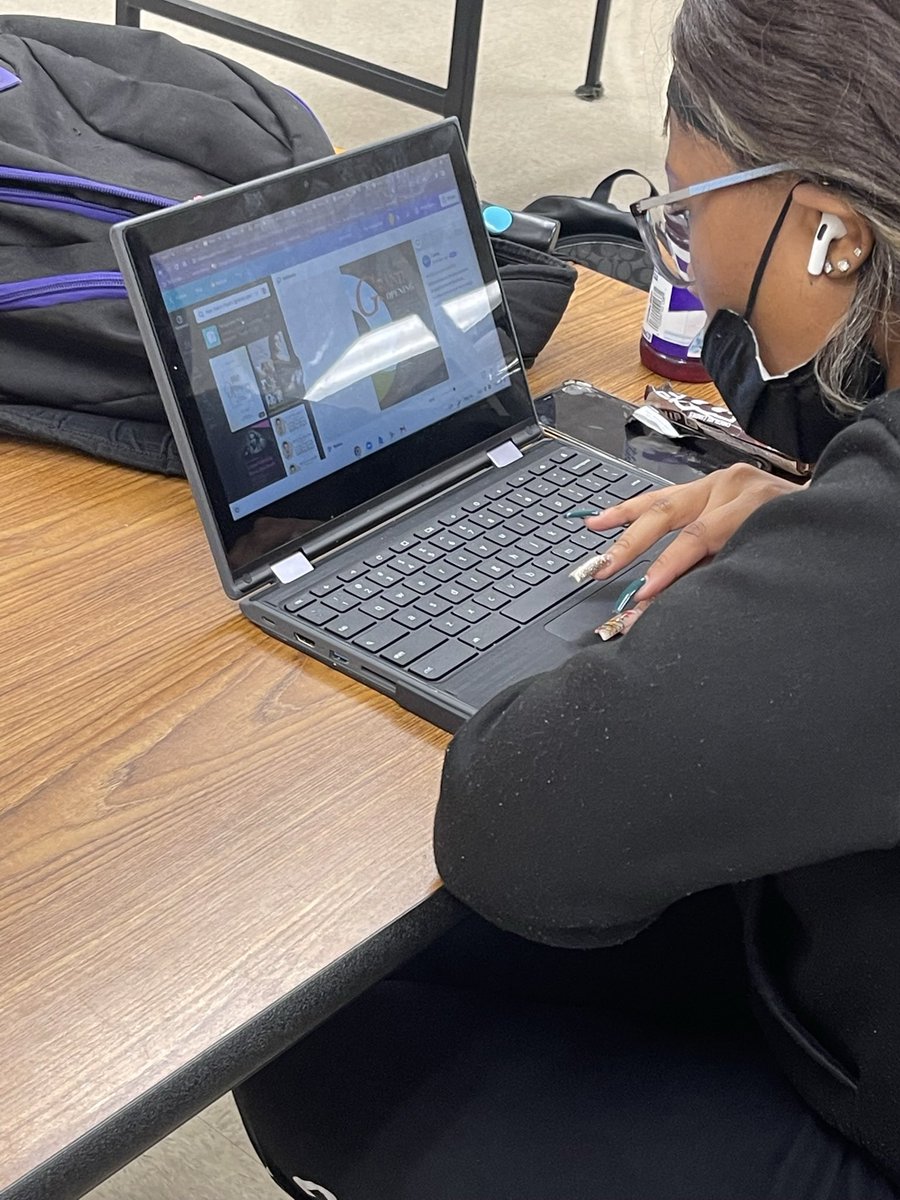 NHREC_CTE_BF's tweet photo. Our #Cosmetology students were engaged in creating & designing their own dream salons using #SmartDraw! #NHRECCTE #NHREC #NewHorizonsCTE #BoldlyGoing #WeAreNewHorizons
@NHREC_VA https://t.co/FXEGK2VZjU