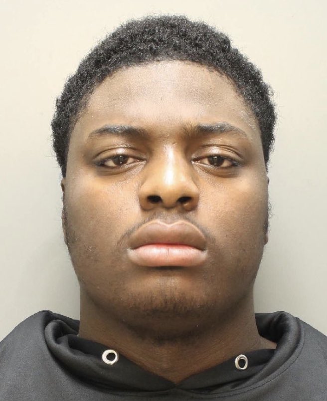 KeeleyFox29's tweet photo. BREAKING UPDATE: WANTED    @PhillyPolice identify 16 year old Dayron Burney-Thorn, person of interest in murder of 14yr old Nick Elizalde one week ago today.  In Roxborough High School shooting after junior varsity football scrimmage game. 1/2 @FOX29philly https://t.co/tondlulvXJ