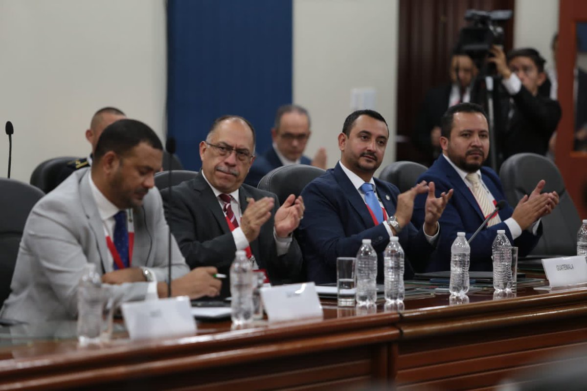 mingobguate's tweet photo. En representación de Guatemala, el Quinto Viceministro, Fernando Rodas, participa en la Trigésima Reunión de Jefes de los Organismos Nacionales Encargados de Combatir el Tráfico Ilícito de Drogas en América Latina y el Caribe (HONLAC), a realizarse del 4 al 7 de octubre. https://t.co/phelXLwfDw