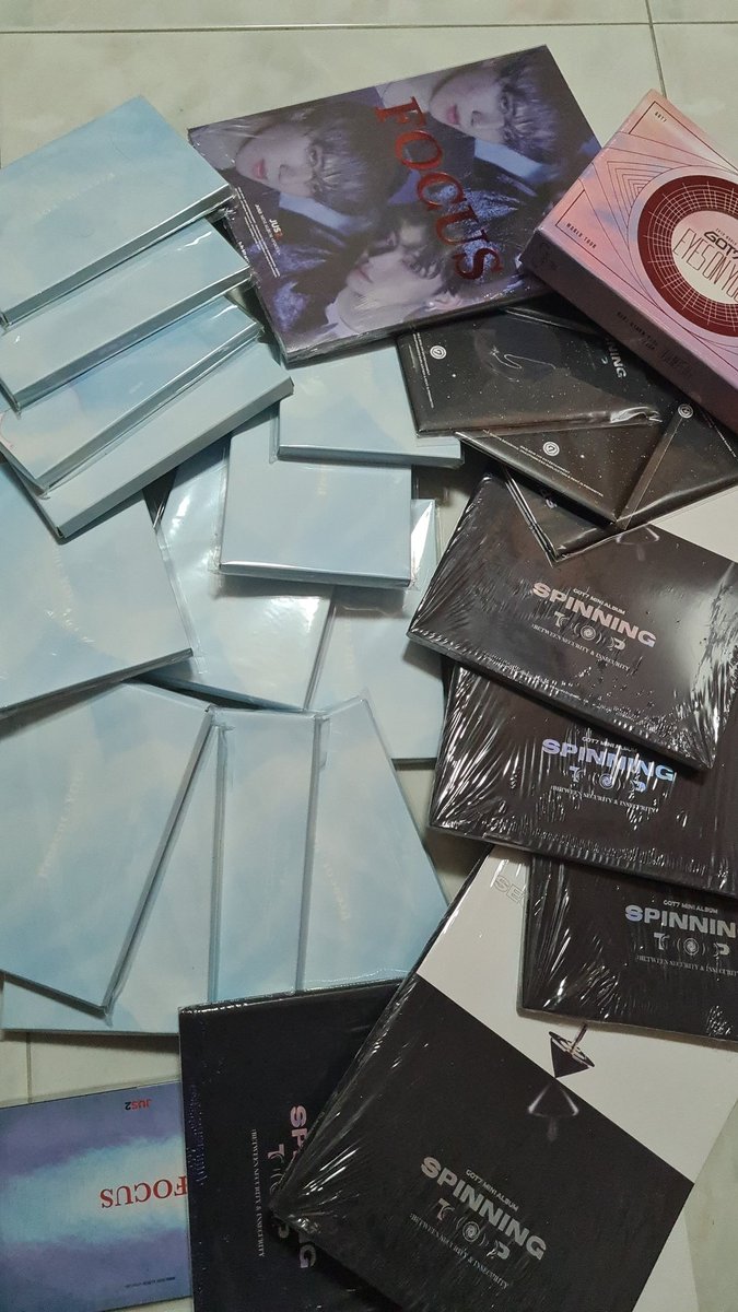 shyboyflyboy's tweet photo. [SG only]
Reposting this because it's time :'( truly letting go ALL sealed albums. Check thread for the links!! https://t.co/udRmBF48BX