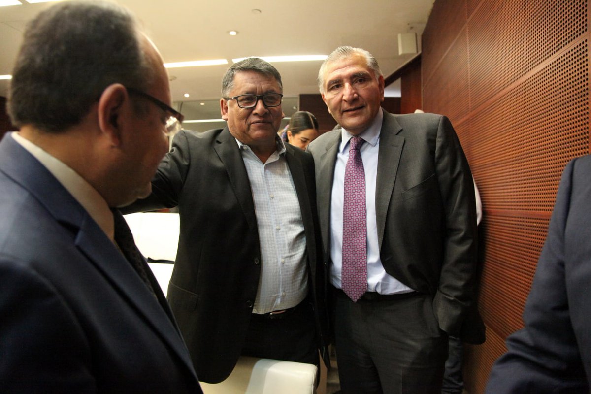 FaustinoLopezV's tweet photo. Hoy por la mañana nos reunimos con el Secretario de Gobernación @adan_augusto,durante la previa de @MorenaSenadores presidida por el Senador @RicardoMonrealA .
Discutimos el tema en materia de Seguridad sobre las #FuerzasArmadas, seguiremos trabajando en favor del pueblo. https://t.co/nH3x79WCqf