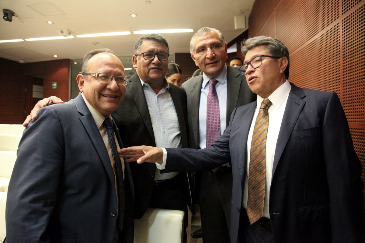 FaustinoLopezV's tweet photo. Hoy por la mañana nos reunimos con el Secretario de Gobernación @adan_augusto,durante la previa de @MorenaSenadores presidida por el Senador @RicardoMonrealA .
Discutimos el tema en materia de Seguridad sobre las #FuerzasArmadas, seguiremos trabajando en favor del pueblo. https://t.co/nH3x79WCqf