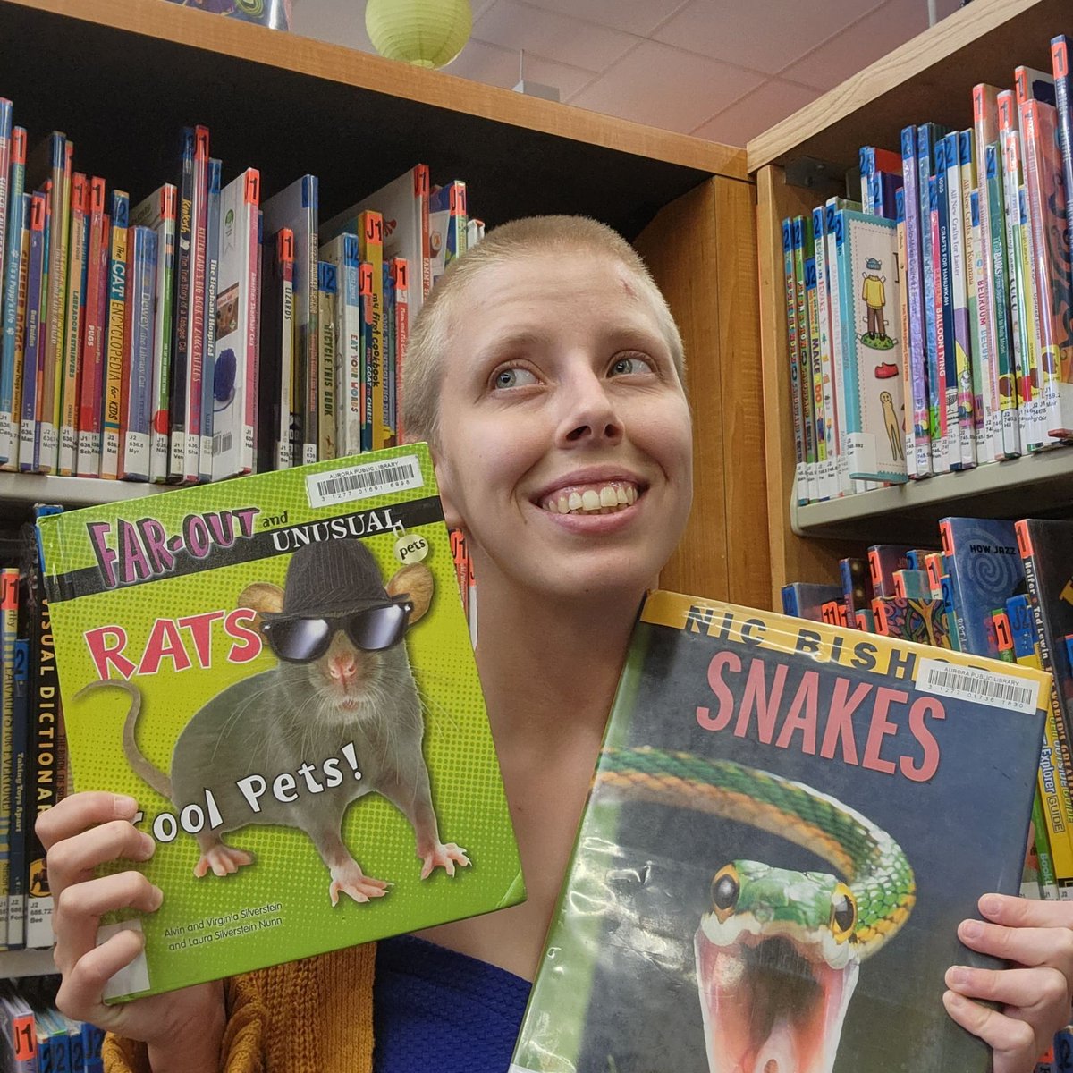 AuroraLibraryCO's tweet photo. It's #WorldAnimalDay and what a better way to celebrate than by reading up on some of your favorite animals! Stacy shares some books on her favorite animals today; what are your favorite animals?
#APLreadingrocks #AuroraColorado #APLDisplay #Animalday #Animalbooks https://t.co/657EPuc1FZ