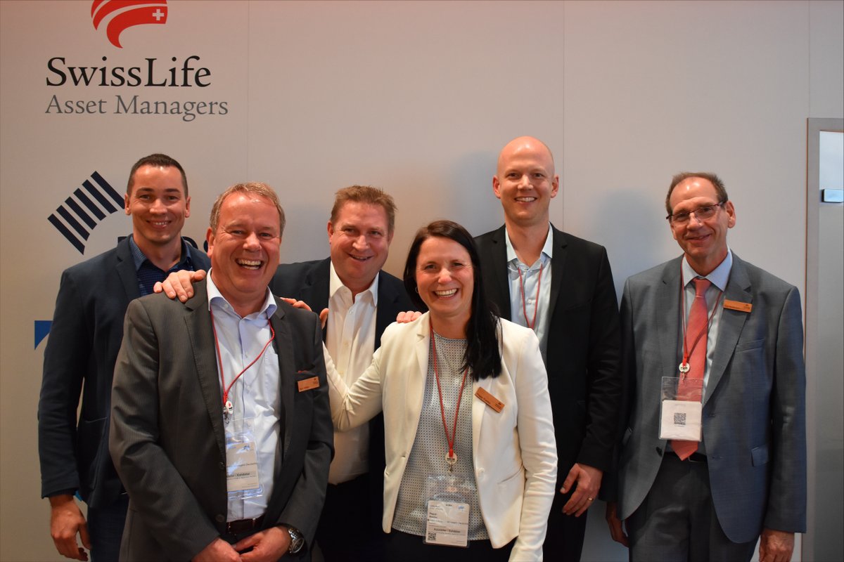 beostweets's tweet photo. Wir sind auf der #EXPOREAL 2022 – Sie auch? Schauen Sie gern vorbei – auch ohne Termin. 📍Gemeinsam mit unseren Kollegen von @swisslife_group  finden Sie uns am Stand C1.430 @EXPOREAL_Munich. Wir freuen uns, Sie dort zu treffen! https://t.co/l6oiaBldn9