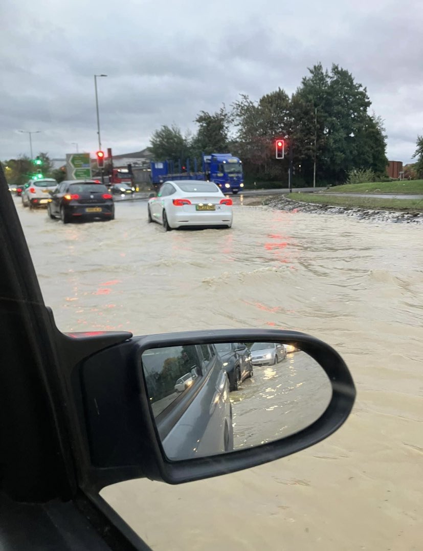 Never a dull day at work! Today these were the views to get to the office… 2+ hour delays &amp; no water for a lot of our clients. 

*not my photos*
