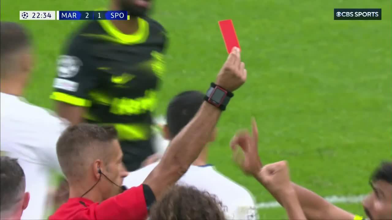 SPORTING KEEPER ANTONIO ADAN IS SENT OFF FOR HANDBALL! 😱”