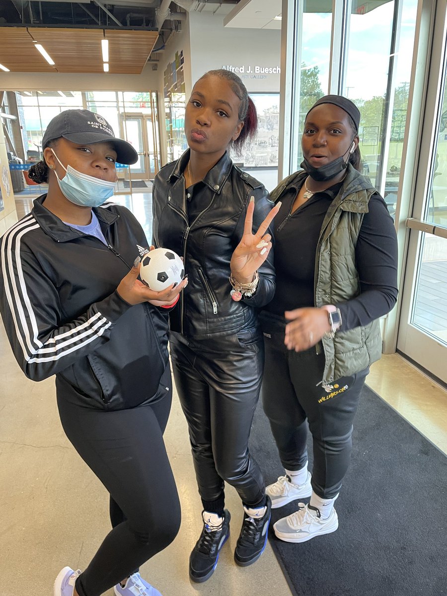 SaintMartinCleveland tweet media