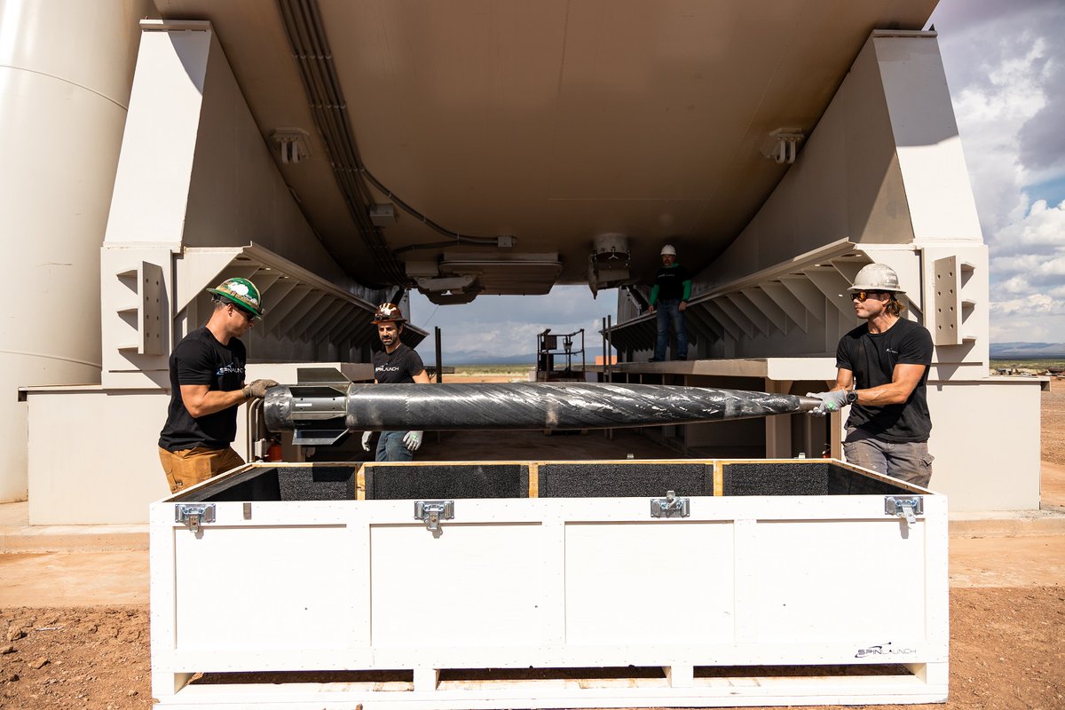 thesheetztweetz's tweet photo. For its one-third scale suborbital mass accelerator, SpinLaunch puts the payloads in the tail of its projectile: https://t.co/bbInvT41dt