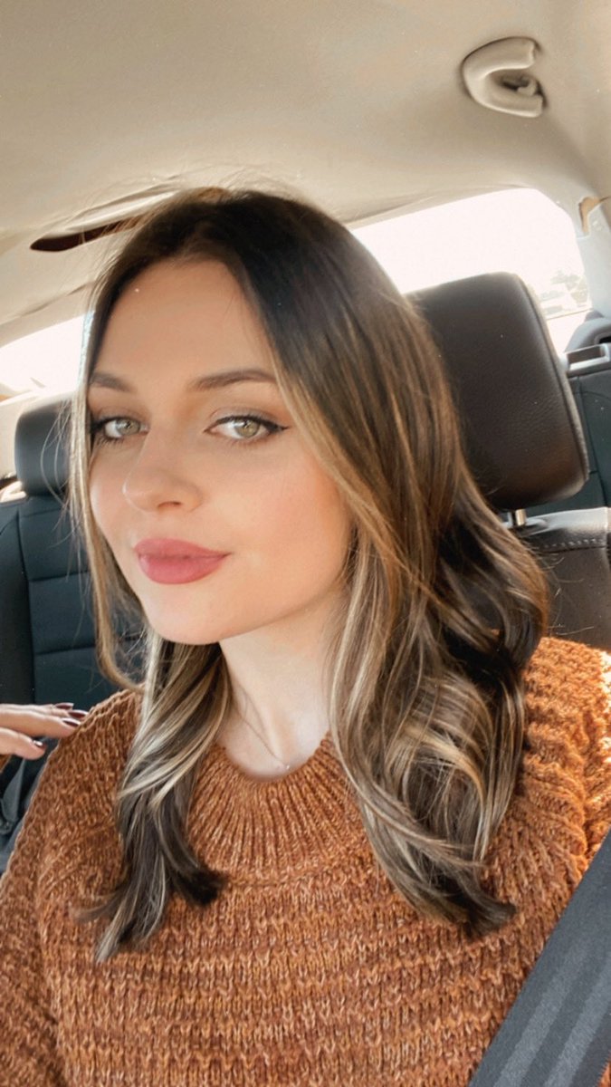 hellaaella's tweet photo. my face ! 🍂 https://t.co/xoDcFAxCn6