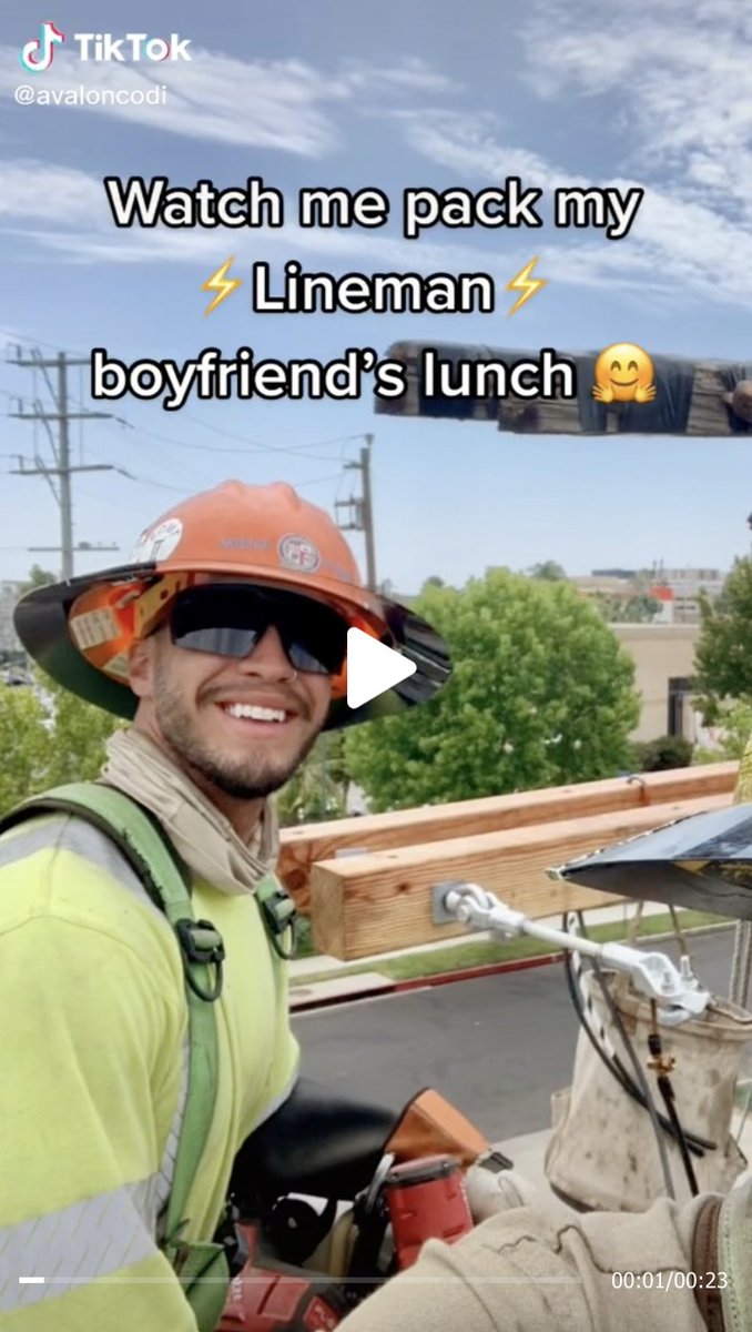 kelsey weekman tweet media