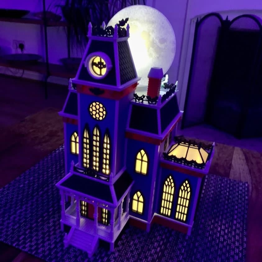 3djake_official's tweet image. Print this amazing haunted house just in time for halloween. Printed in Polyterra and PETG for the windows. Better get printing, its a big one! 

Check out our selection of Polyterra here: 3djake.com/polymaker/poly… 

Get the stl here - cults3d.com/en/3d-model/va…

#3djake #polyterra