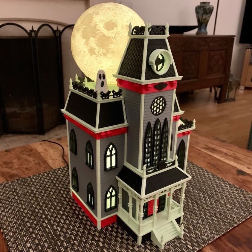 3djake_official's tweet image. Print this amazing haunted house just in time for halloween. Printed in Polyterra and PETG for the windows. Better get printing, its a big one! 

Check out our selection of Polyterra here: 3djake.com/polymaker/poly… 

Get the stl here - cults3d.com/en/3d-model/va…

#3djake #polyterra