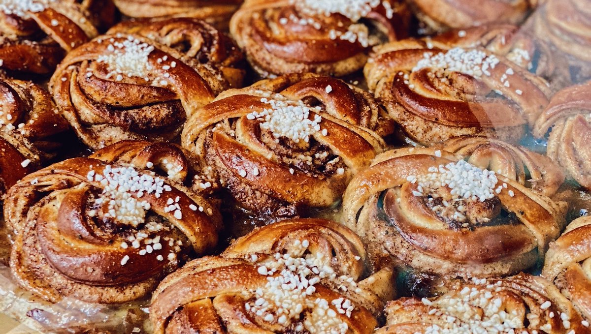 Happy Cinnamon Bun Day 2022 to Sweden!

Photo by 📸 Oscar Nord via <a href="/unsplash/">Unsplash</a>